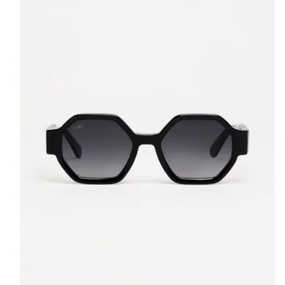 TIWI Valette Black Geometric retro style sunglasses made in Spain